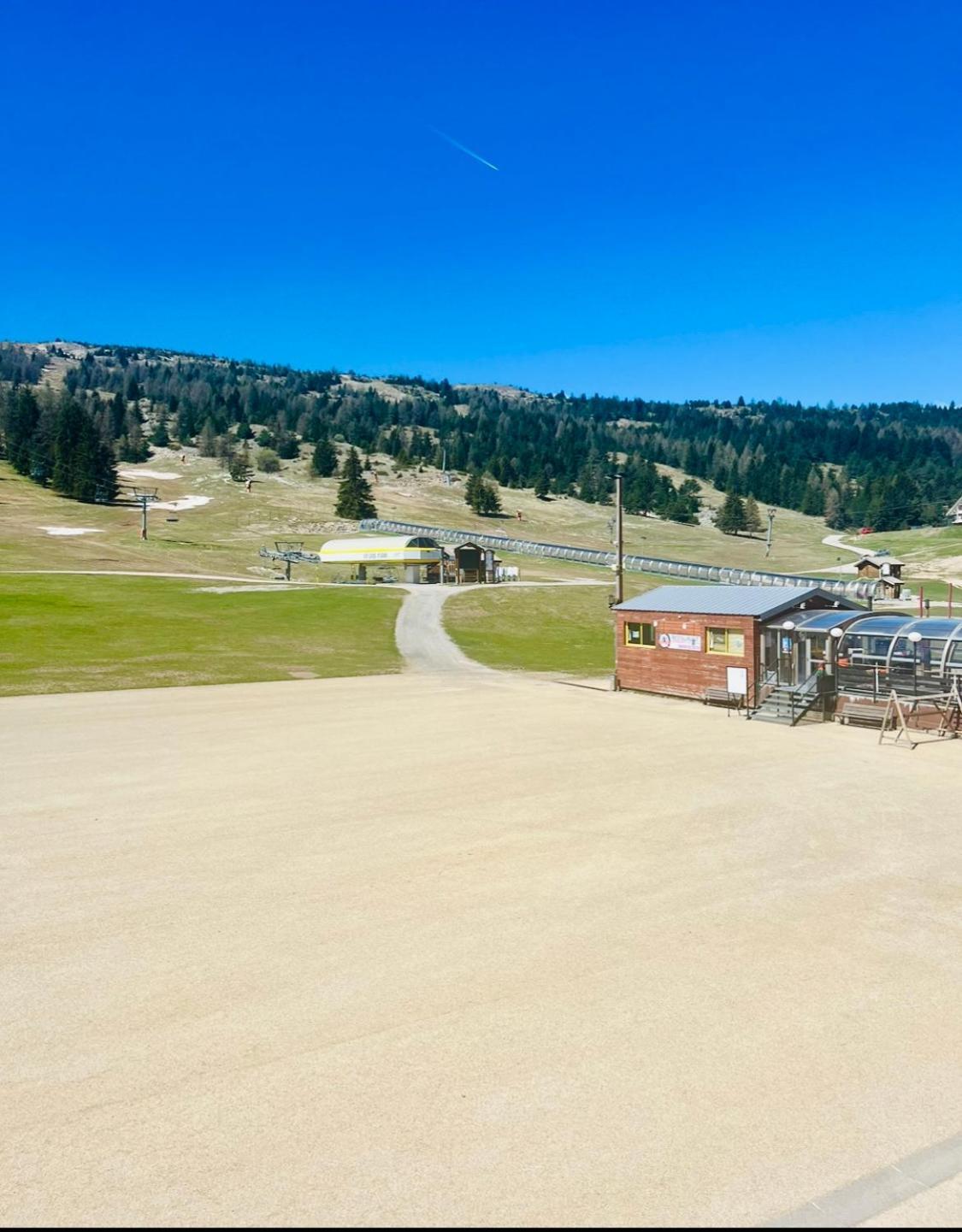 Exceptionnel Le Petit Dortoir Wifi Parking Gratuit Vue Incroyable Sur Le Pic Au Pied Des Pistes De Superdevoluy * Le Devoluy